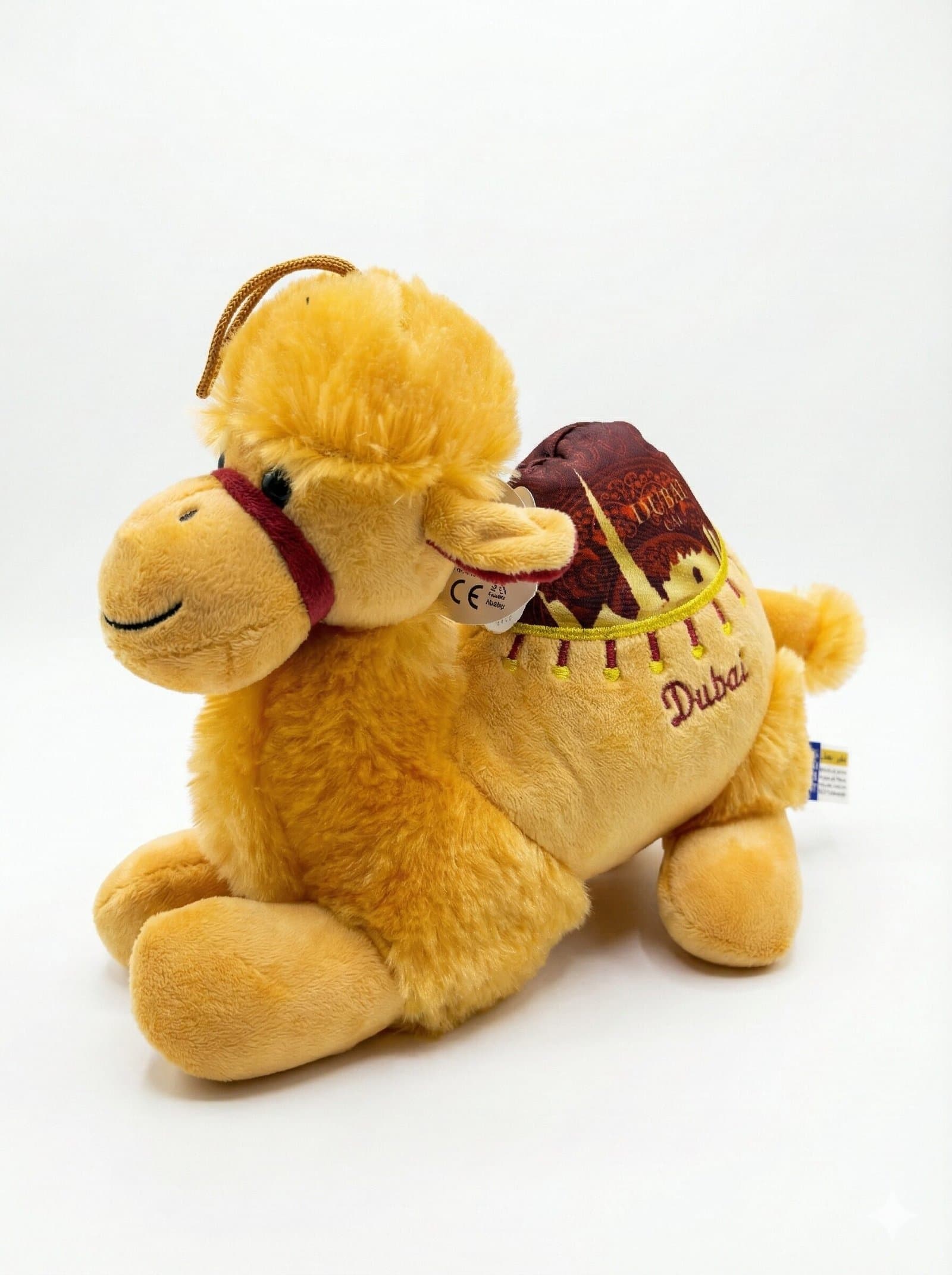 "Amber" Dubai Edition – Sitting Golden Plush Camel Souvenir — image 1
