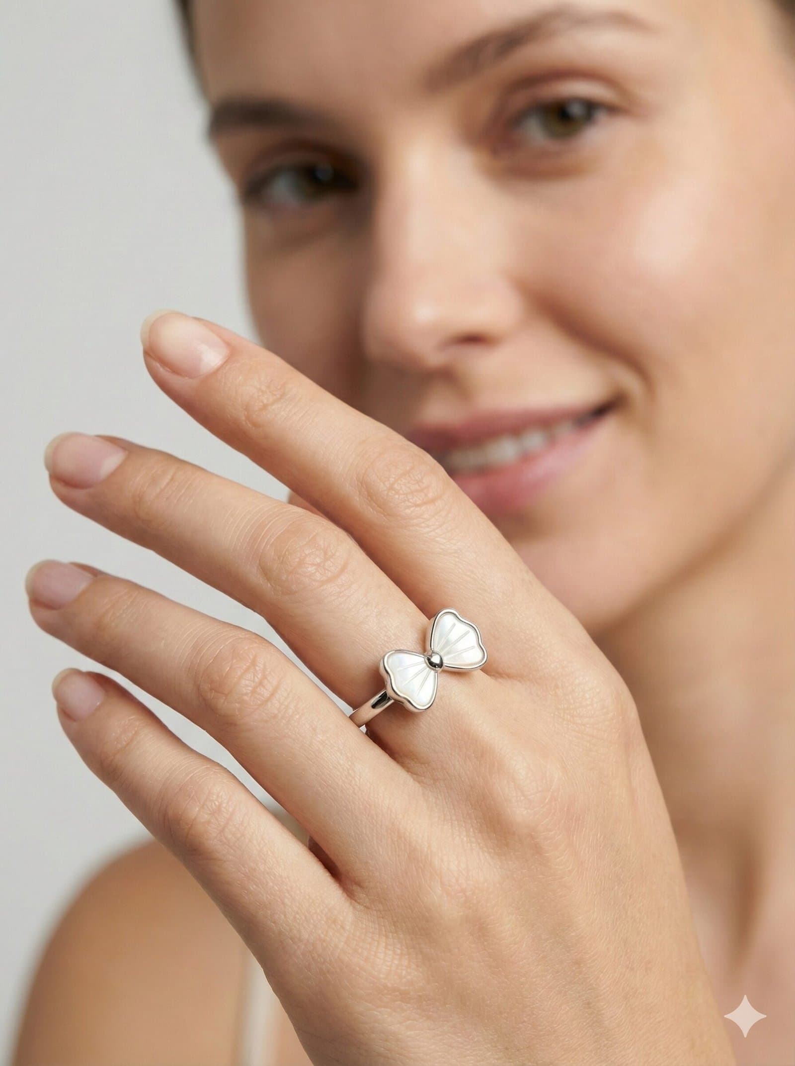 Silver Bow Ring with White Shell Inlay Detailing — image 3