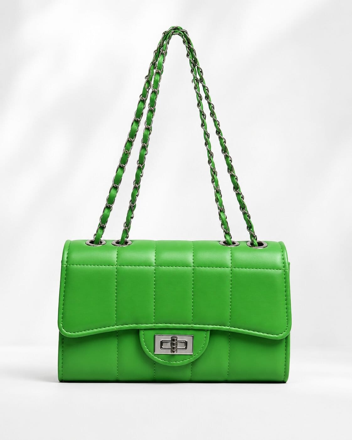 Luxe Verde Quilted Chain Shoulder Bag